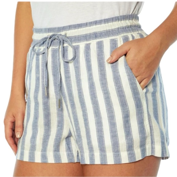 GAP Pants - GAP Linen Blend English Manor Stripe Pull On Shorts Size Small